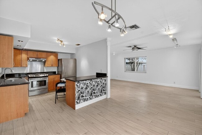 Photo - 1606 NE 15th Ave