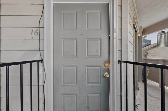 Photo - 8545 Midpark Rd