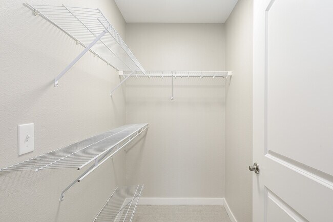 Santa Fe Master Bedroom Closet