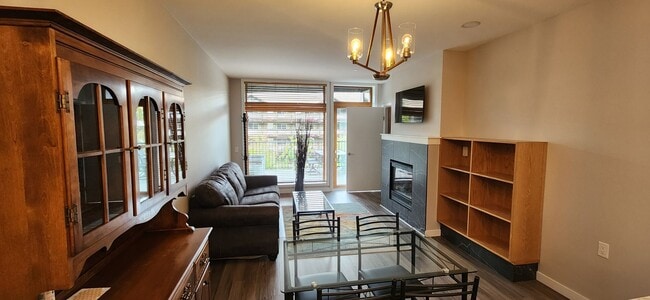 Photo - $500 off 1st Month's rent! YEAR ROUND 2 Be...