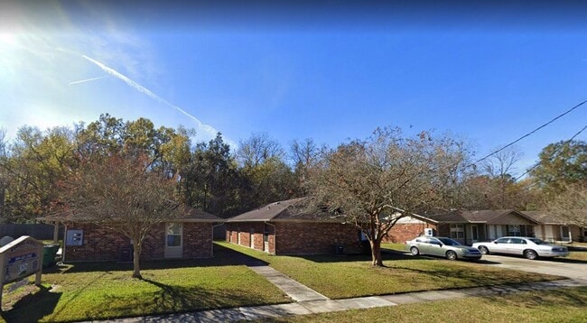 Photo - 46 Iris Ln