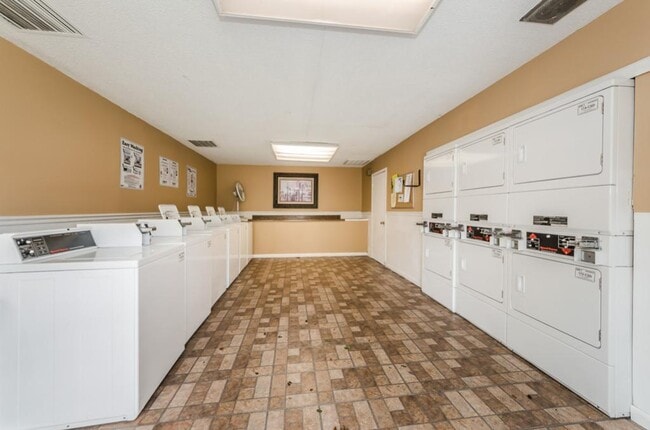 Photo - 455 US-19 ALT