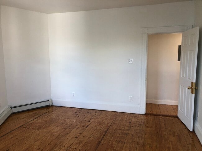 Photo - 52 Portsmouth St Unit #3,