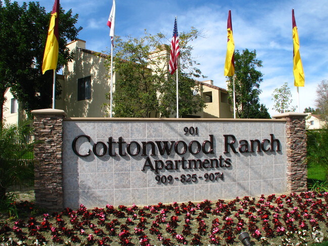 Building Photo - Cottonwood Ranch Rental