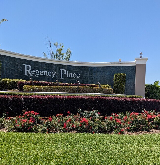 Photo - 246 Queen Mary Dr