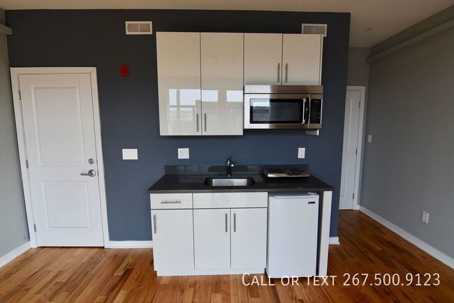 Great studio in a newly constructed building. - Great studio in a newly constructed building. Apartment Unit 2B