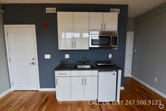 Building Photo - Great studio in a newly constructed building. Unit 2B Rental