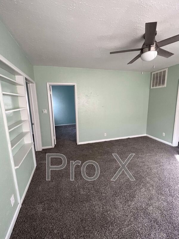 Photo - 111 N Gray Ave