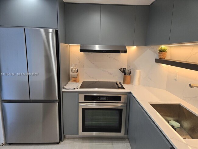 Photo - 500 Bayview Dr Unit 424