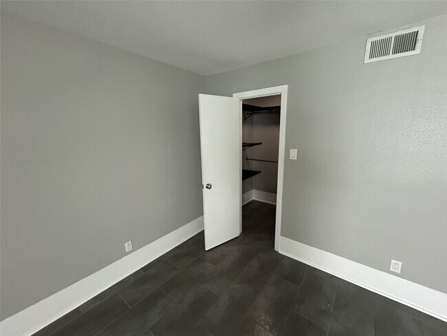 Photo - 5550 N Braeswood Blvd Unit 24