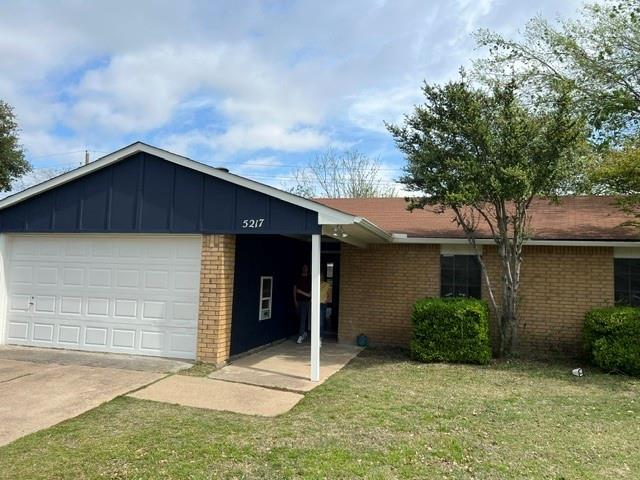 Building Photo - 5217 Gates Dr