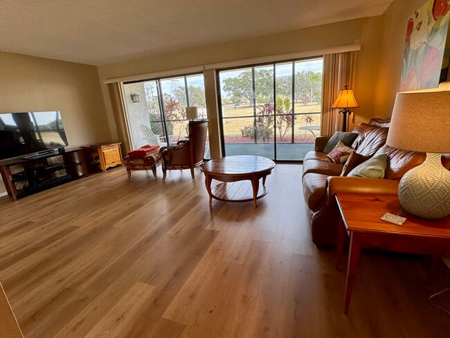 Photo - 110 Cypress Pl