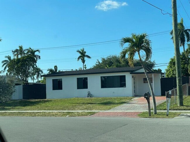Photo - 5601 SW 39th St House