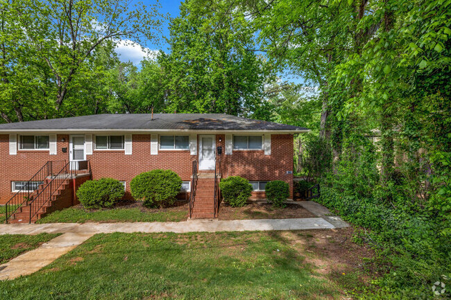 Building Photo - 2748 Miles Cir Rental