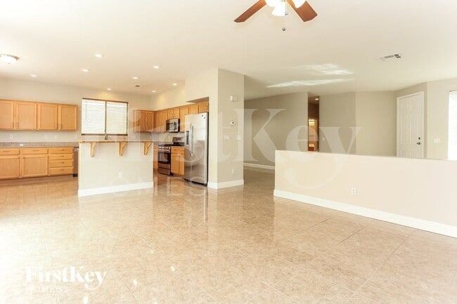 Photo - 6857 N Campbell Rd
