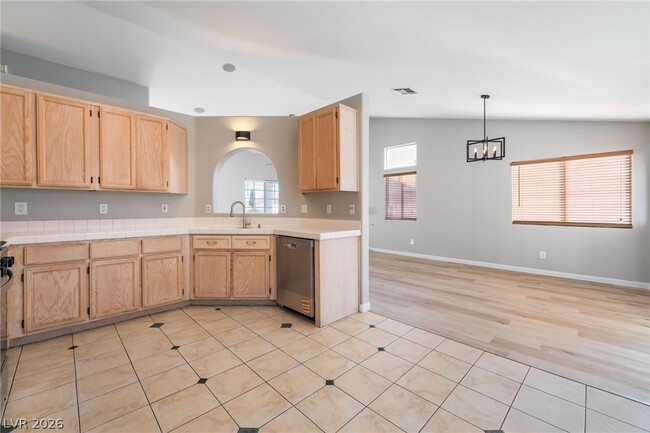 Photo - 122 Red Coral Dr