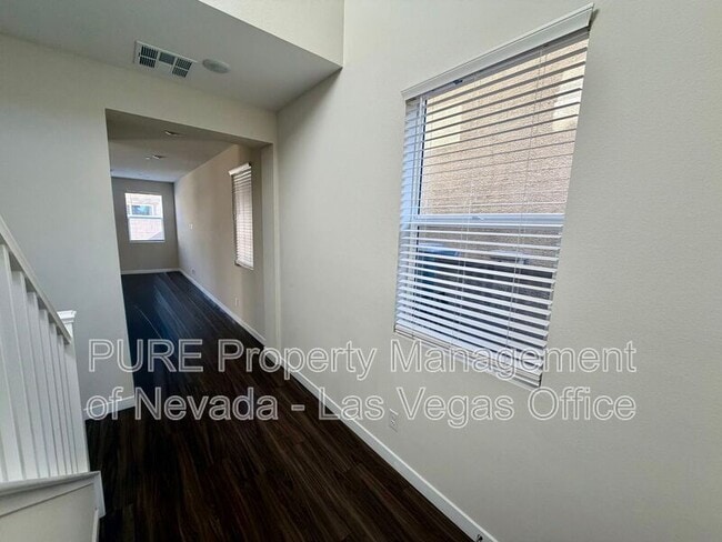 Photo - 10661 Valletta Ave