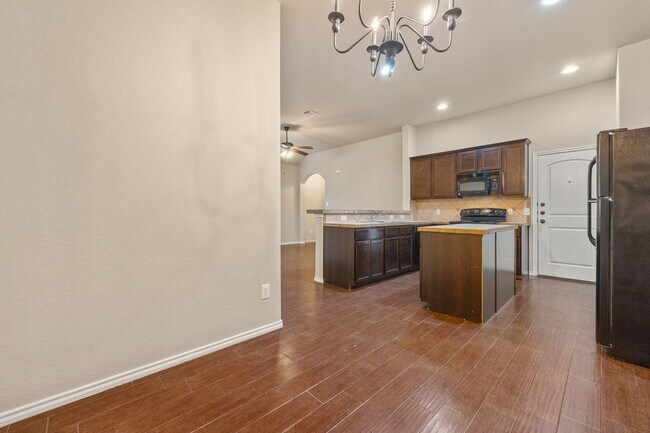 293 Rosalie Dr