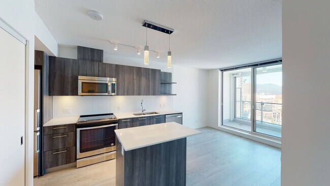 Building Photo - Centre South - 2510 Unit 2510