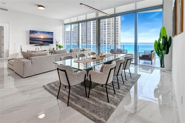 Building Photo - 17550 Collins Ave Unit PH2