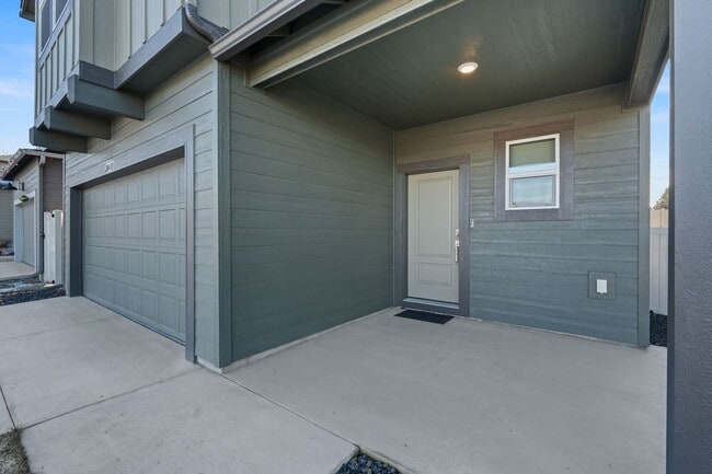 Photo - 2 year old 4 Bed 3 bath Liberty Lake Home offering 2330 sq/ft of living space