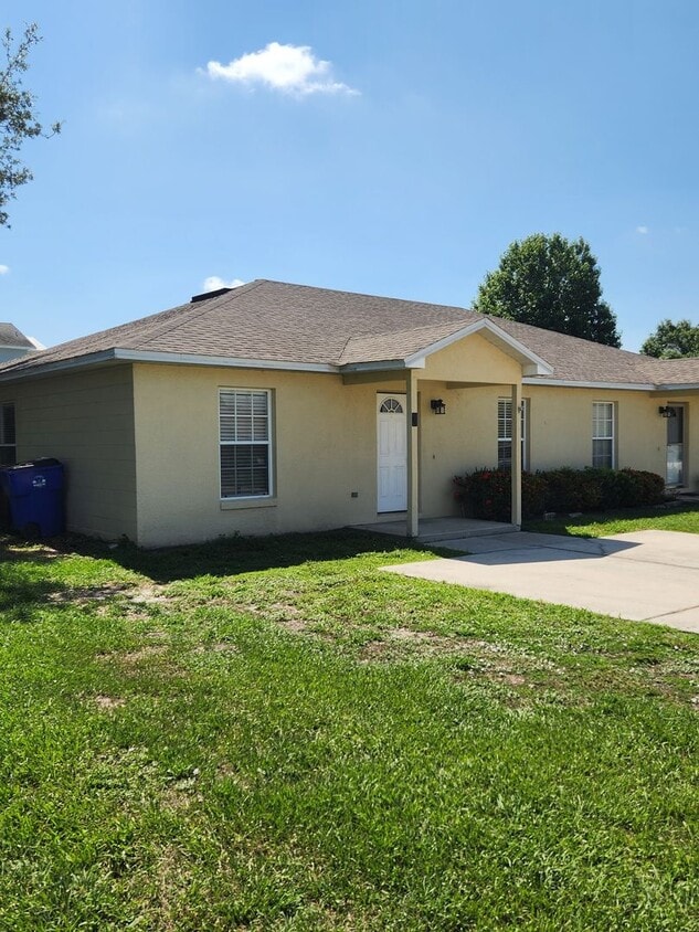 Location...Location..Comfortable 3 Bedroom... - Location...Location..Comfortable 3 Bedroom...