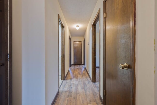 Photo - 105 Hanover Way