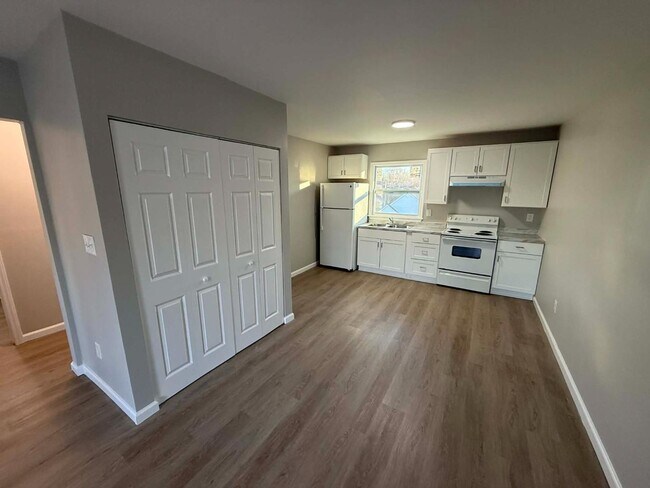 Photo - 214 Church St