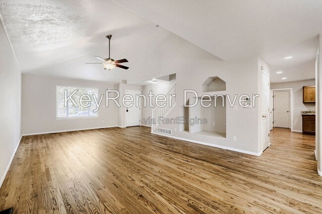 Photo - 2493 Eaton St