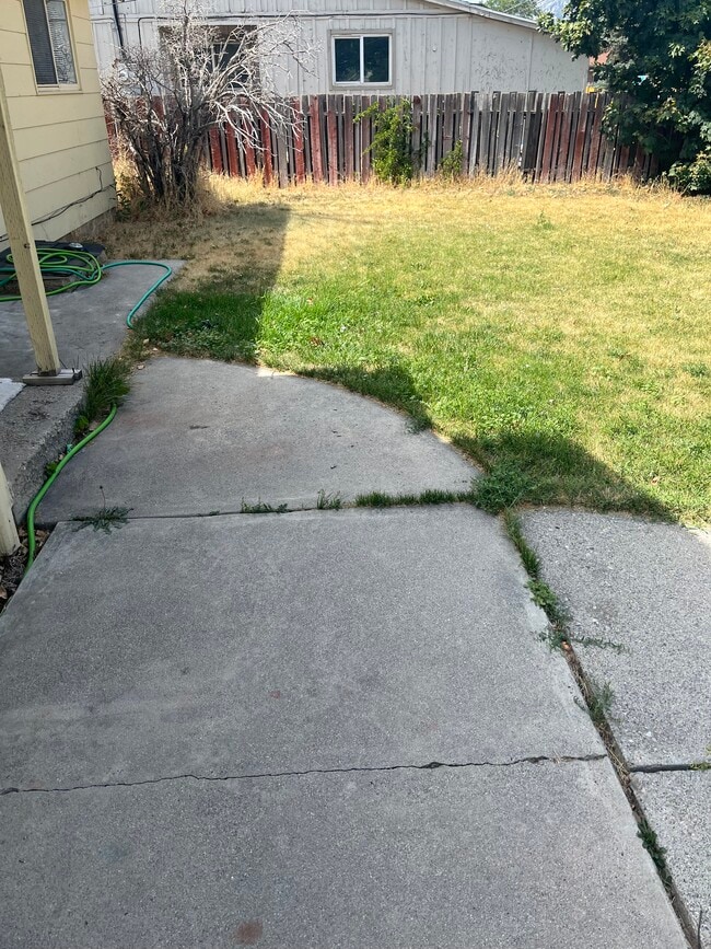 Photo - 612 Orchard Dr