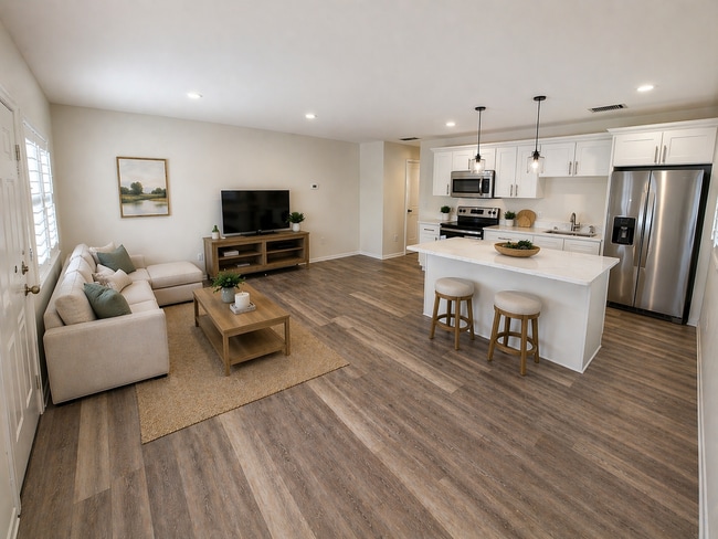 Building Photo - 28 Lake Vista Trl Unit 205