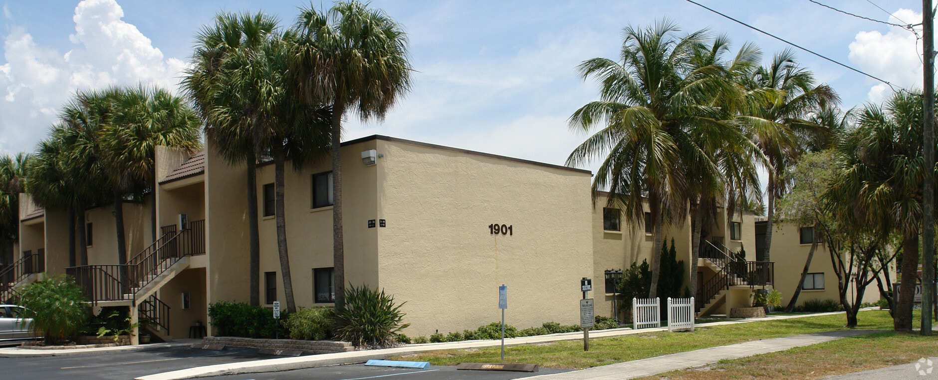 Croix Apartments - Croix Apartments