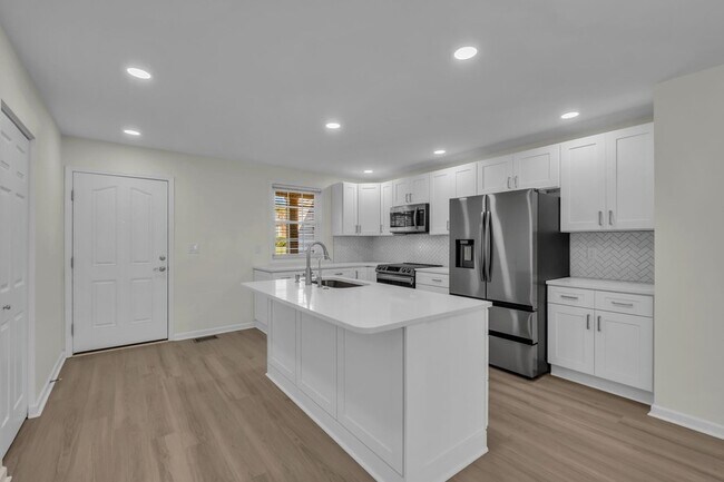 Photo - 129 Vintage Cir