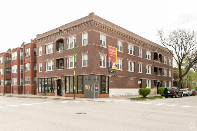 Building Photo - 2751 N Whipple St Unit 1 Rental