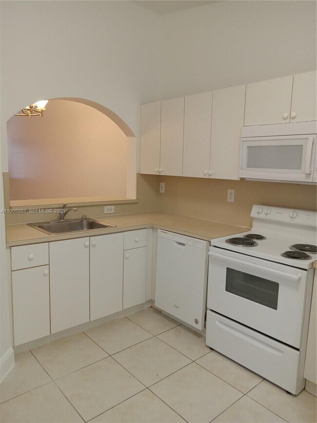 Photo - 1270 SE 27th St Unit 203