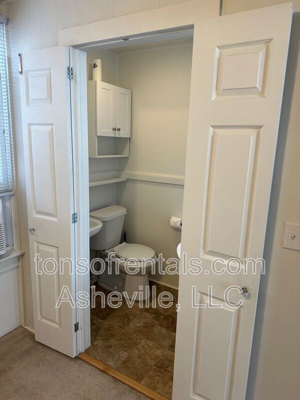 326 Spring St Unit Apt. A Condo for Rent in Hendersonville, NC