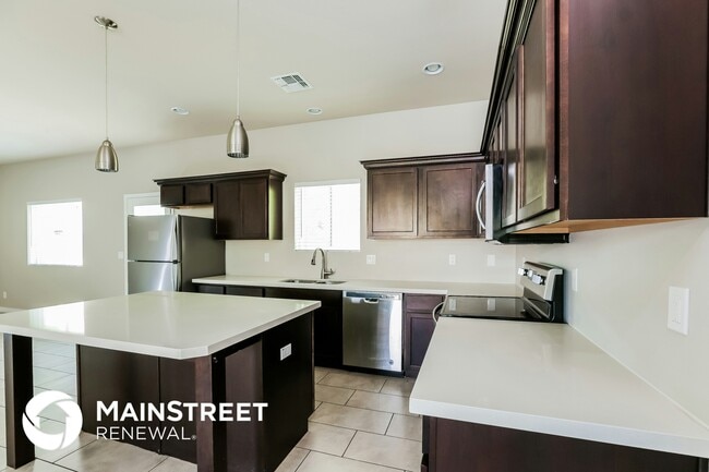 Photo - 2000 N 36th St