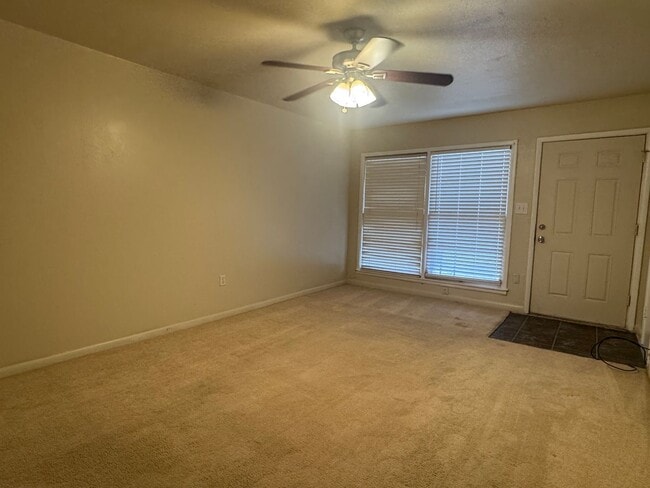 Photo - 4312 NW Santa Fe Ave