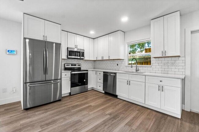 Photo - 4400 Greenwood Ave