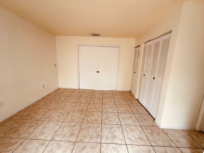 Photo - 1810 West St