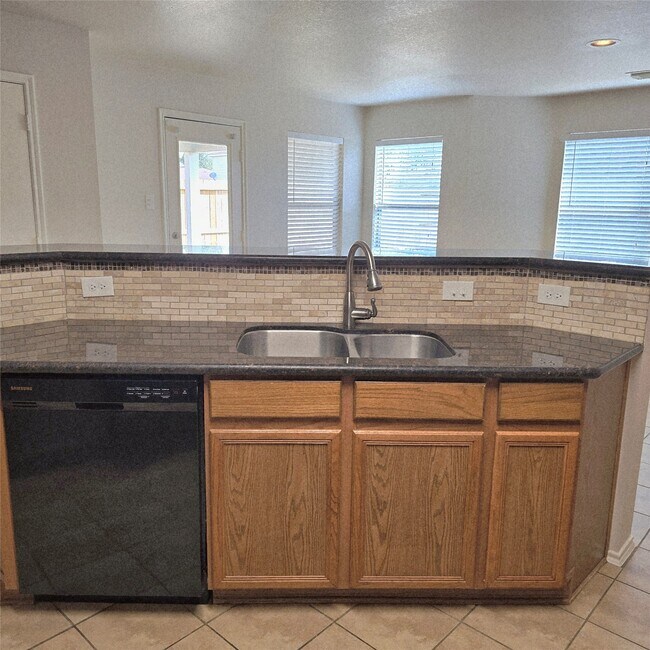 Photo - 12034 Madison Oak St