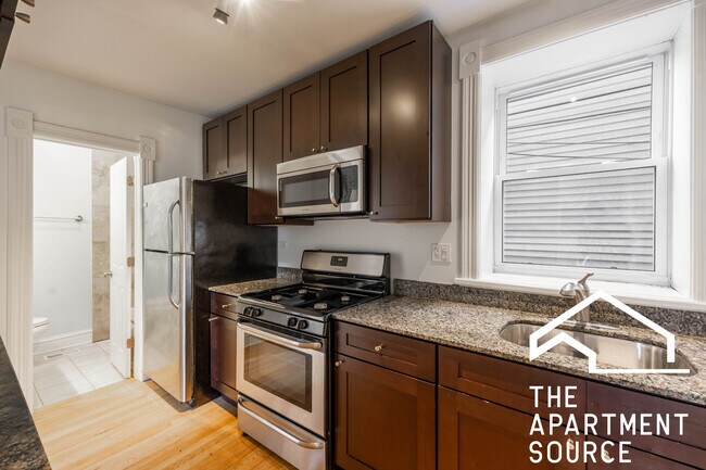 Photo - 1822 S Throop St