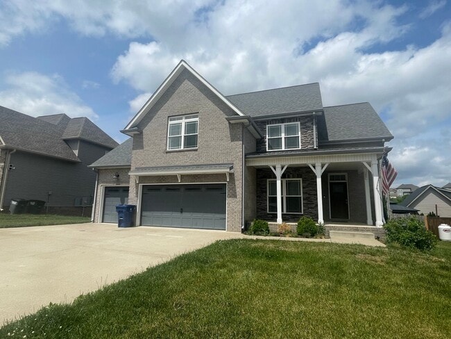 Building Photo - 5 Bedroom 3 1/2 Bath Home For Rent!