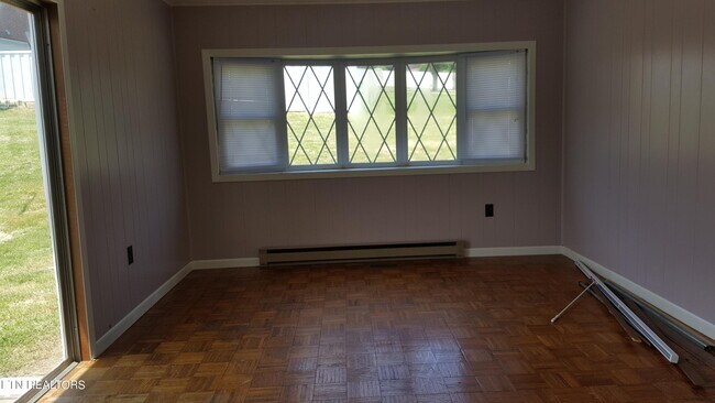 Photo - 930 Chittum Dr