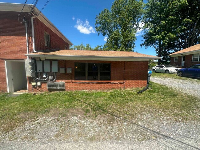 Photo - 2265 Crutchfield Ln Unit 3