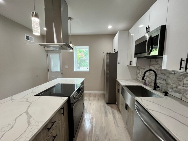 Photo - 1416 N Dover St