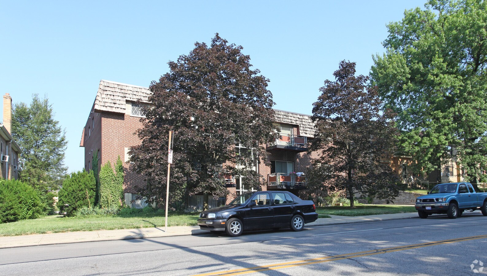 Photo - 3035 Boudinot Ave