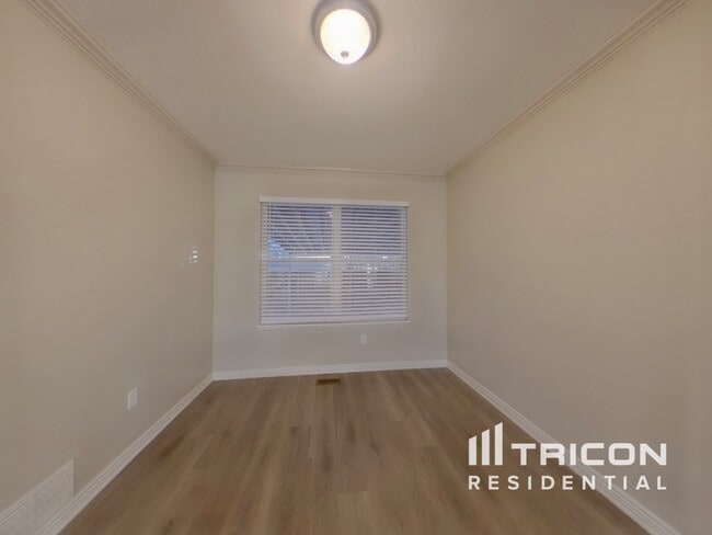 Photo - 7945 Holland Ct