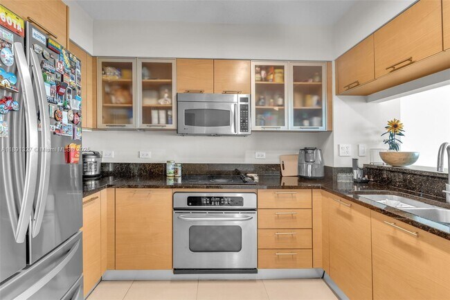 Photo - 31 SE 5th St Unidad 2607