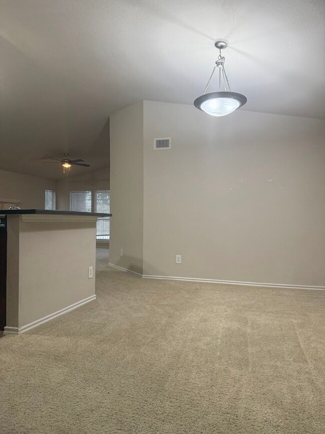 Photo - LAKE AUSTIN TOWNHOME - POINTE 360 @ 2222 - 2BD /2BA - ATTACHED GARAGE - $1370 * RENT SPECIAL